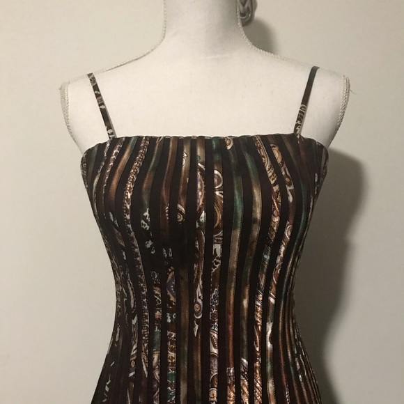 Stunning Cache Midi Dress - Picture 3 of 15